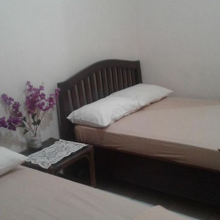 Canary Guesthouse Yogyakarta Dış mekan fotoğraf